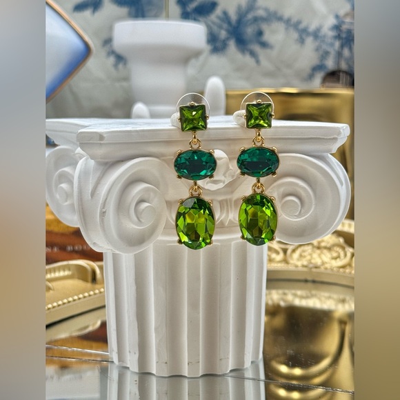 🆕 OSCAR DE LA RENTA 🧿 NWOT Claudia Crystal Drop Earrings, Emerald Multi - Picture 16 of 16